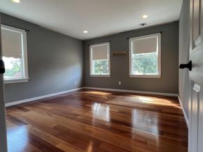 5 Pine Street, Plainview NY 11803