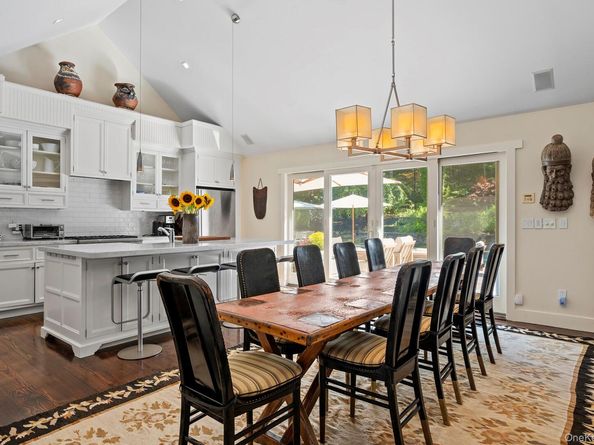 98 Springy Banks Road, East Hampton NY 11937