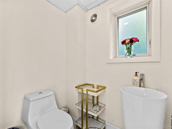 115-18 Mayfair Road, Kew Gardens NY 11418