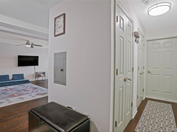 1 Hawley Terrace 2J, Yonkers NY 10701