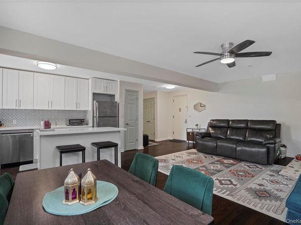 1 Hawley Terrace 2J, Yonkers NY 10701