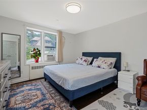 1 Hawley Terrace 2J, Yonkers NY 10701