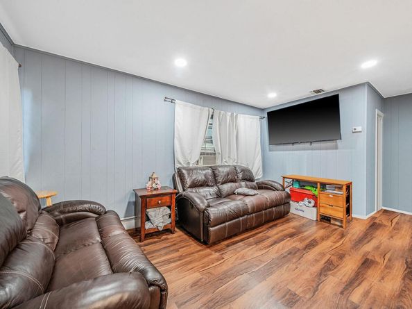 260 Daly Road, Huntington NY 11731