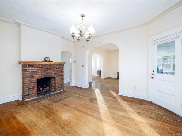 2483 Central Avenue, Baldwin NY 11510