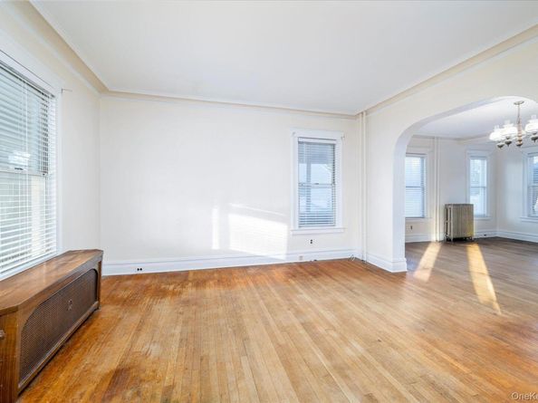 2483 Central Avenue, Baldwin NY 11510