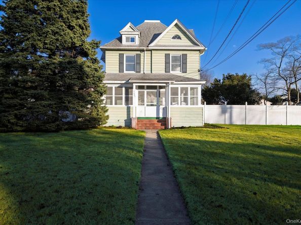 2483 Central Avenue, Baldwin NY 11510