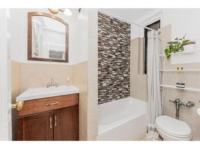 306 E Mosholu Parkway S 1D, Bronx NY 10458