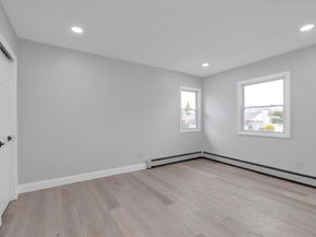 7 Suzanne Lane, Bethpage NY 11714