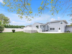 7 Suzanne Lane, Bethpage NY 11714
