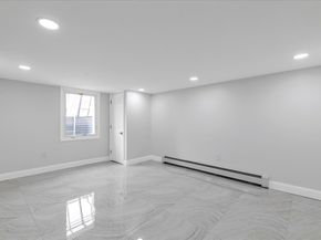 7 Suzanne Lane, Bethpage NY 11714