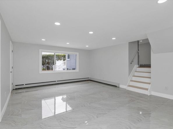 7 Suzanne Lane, Bethpage NY 11714