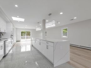 7 Suzanne Lane, Bethpage NY 11714