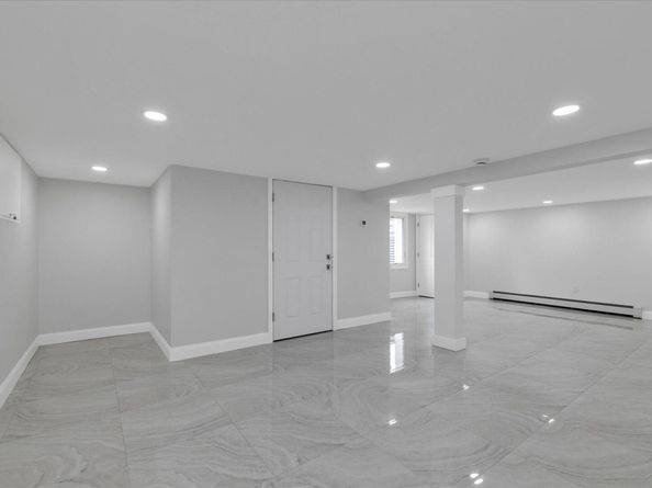 7 Suzanne Lane, Bethpage NY 11714