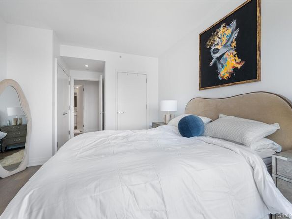 460 W 42nd Street 57G, New York (Manhattan) NY 10036