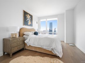 460 W 42nd Street 57G, New York (Manhattan) NY 10036