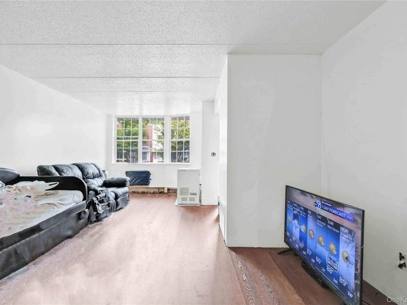 230 Sunset Boulevard 12230, Bronx NY 10473
