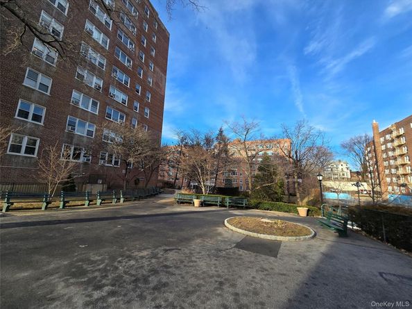 80 Knolls Crescent 6M, Bronx NY 10463