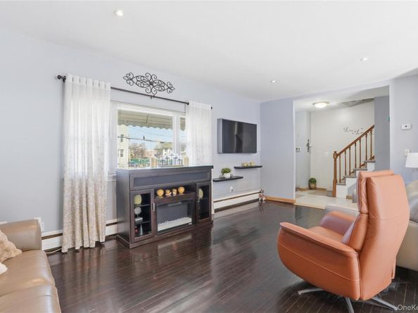 2866 Dewey Avenue, Bronx NY 10465