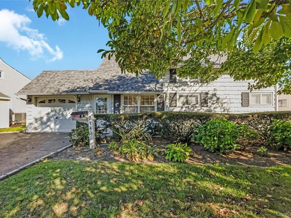 2149 Salisbury Park Drive, Westbury NY 11590