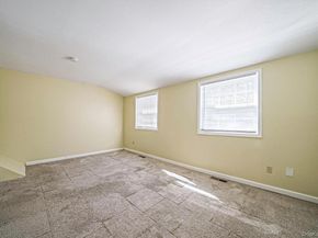 102 Hill Spur, Calverton NY 11933