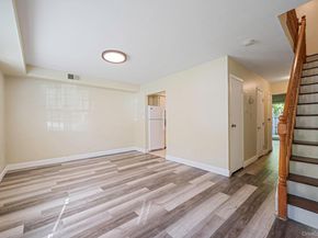 102 Hill Spur, Calverton NY 11933