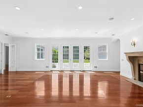 41 Edgewood Avenue, Bridgehampton NY 11932