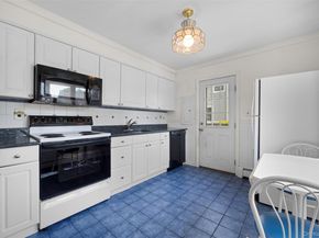 11 Balsam Lane, Levittown NY 11756