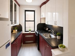118-14 83rd Avenue 3G, Kew Gardens NY 11415