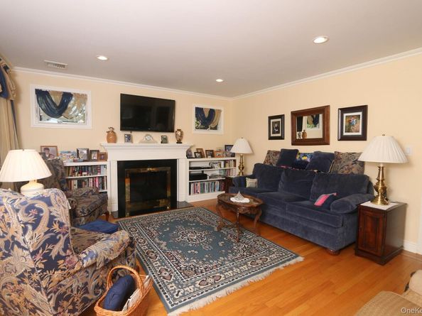 1054 Tulip Avenue, Franklin Square NY 11010