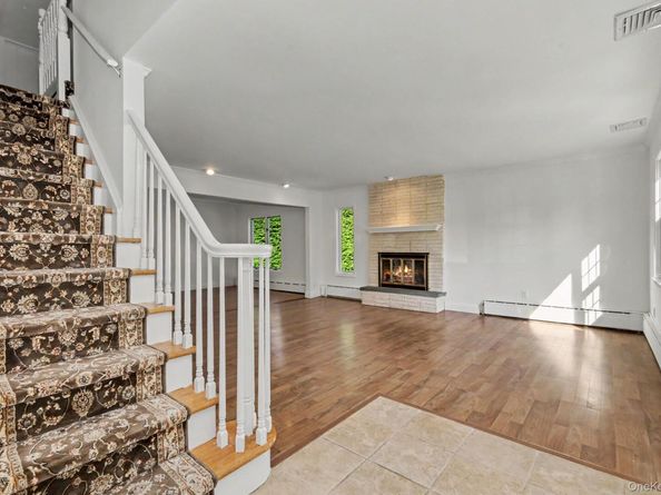 13 Dellworth Drive, Yorktown Heights NY 10598