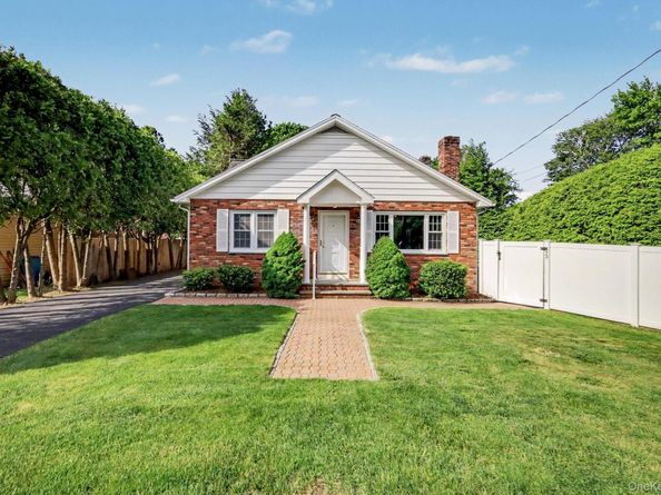 13 Dellworth Drive, Yorktown Heights NY 10598