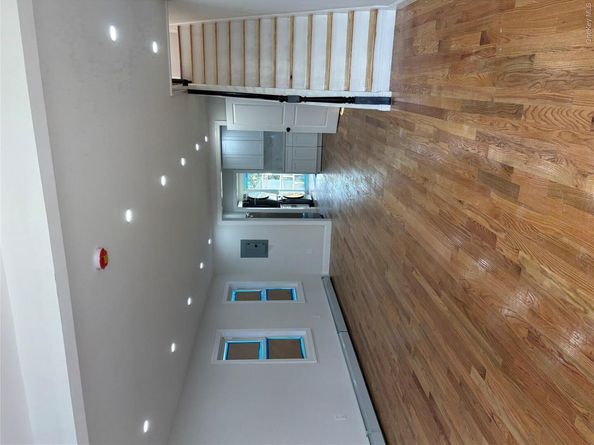 94-28 209 Street, Queens Village NY 11428