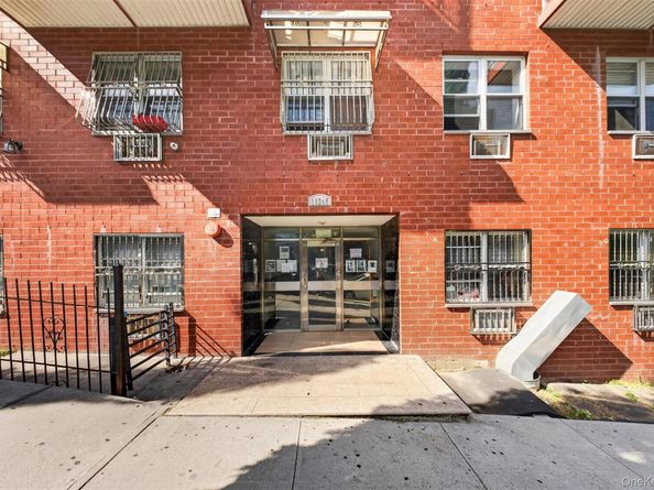11245 39th Avenue 1E, Corona NY 11368