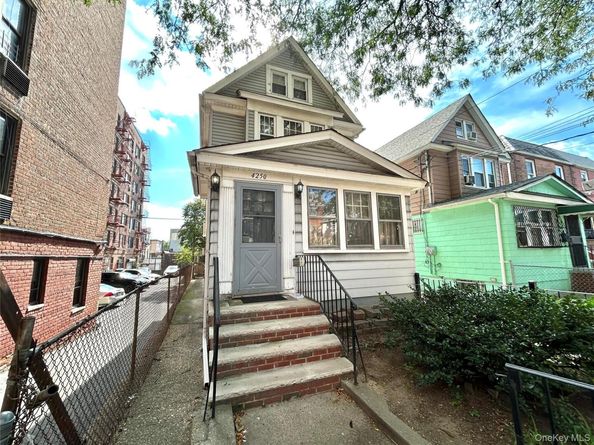 42-50 Gleane Street, Elmhurst NY 11373