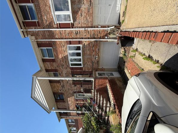 240-53 66th Avenue, Little Neck NY 11362