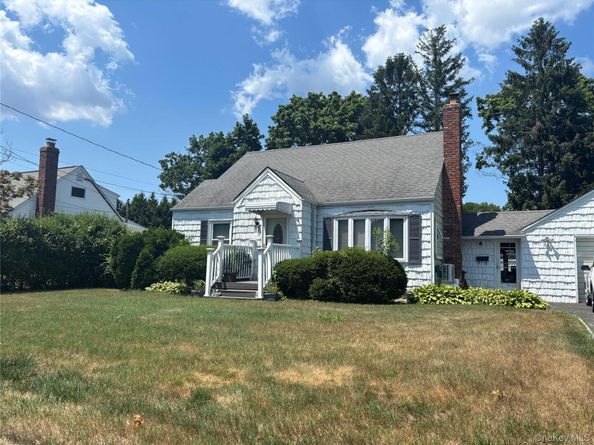85 Harris Street, Patchogue NY 11772