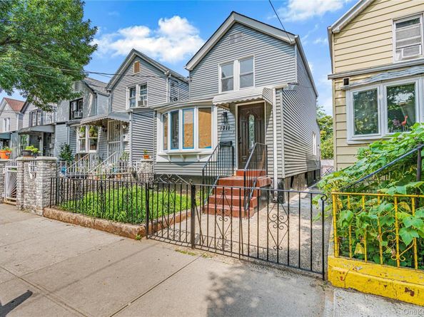 7711 97th Avenue, Ozone Park NY 11416