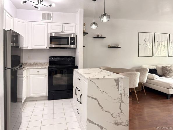 115 Dehaven Drive 205, Yonkers NY 10703