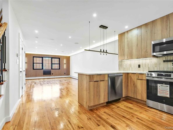 989 Schenck Avenue, Brooklyn NY 11207