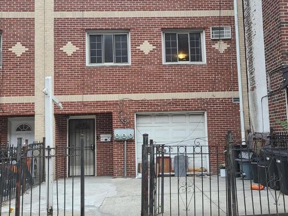 404 E 21st Street, Brooklyn NY 11226