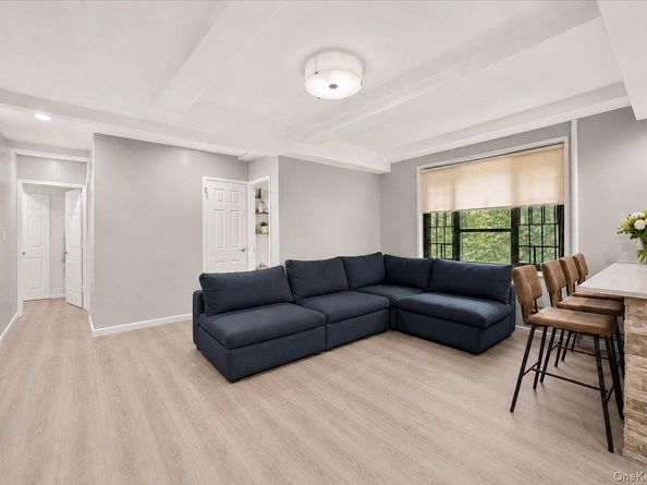 2160 E Tremont Avenue 3B, Bronx NY 10462