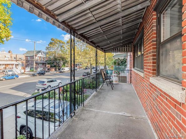 1863 Williamsbridge Road, Bronx NY 10461