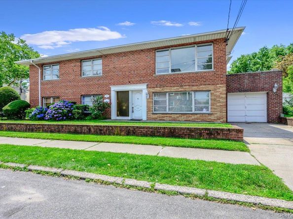 2539 Woodhull Avenue, Bronx NY 10469