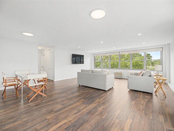 56 Doyer Avenue 6A, White Plains NY 10605