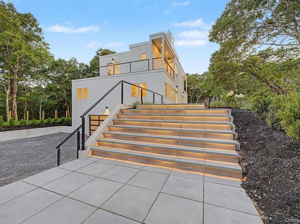 5 Bark Court, Wainscott NY 11975