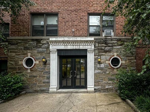 485 E Lincoln Avenue 214, Mount Vernon NY 10552