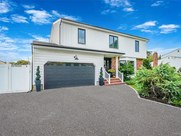 11 Susan Court, Deer Park NY 11729