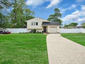 96 Huron Drive, Bay Shore NY 11706