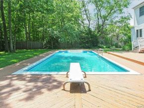 11 Antler Lane, South Setauket NY 11720