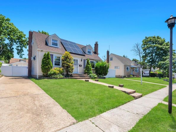 963 Ditmas Avenue, Uniondale NY 11553